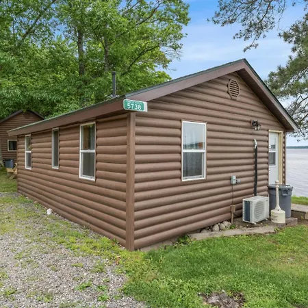Phelps Hillside Cabin 7